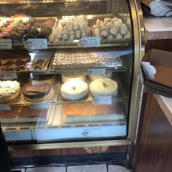 B & W Bakery - Cannoli in the counter - Bakeries Near Me - Hackensack, New Jersey
