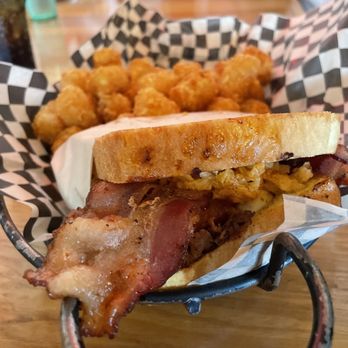 Wildfangs Grill House - Bacon melt sandwich-very good - Barbeque Near Me - Springfield, Oregon