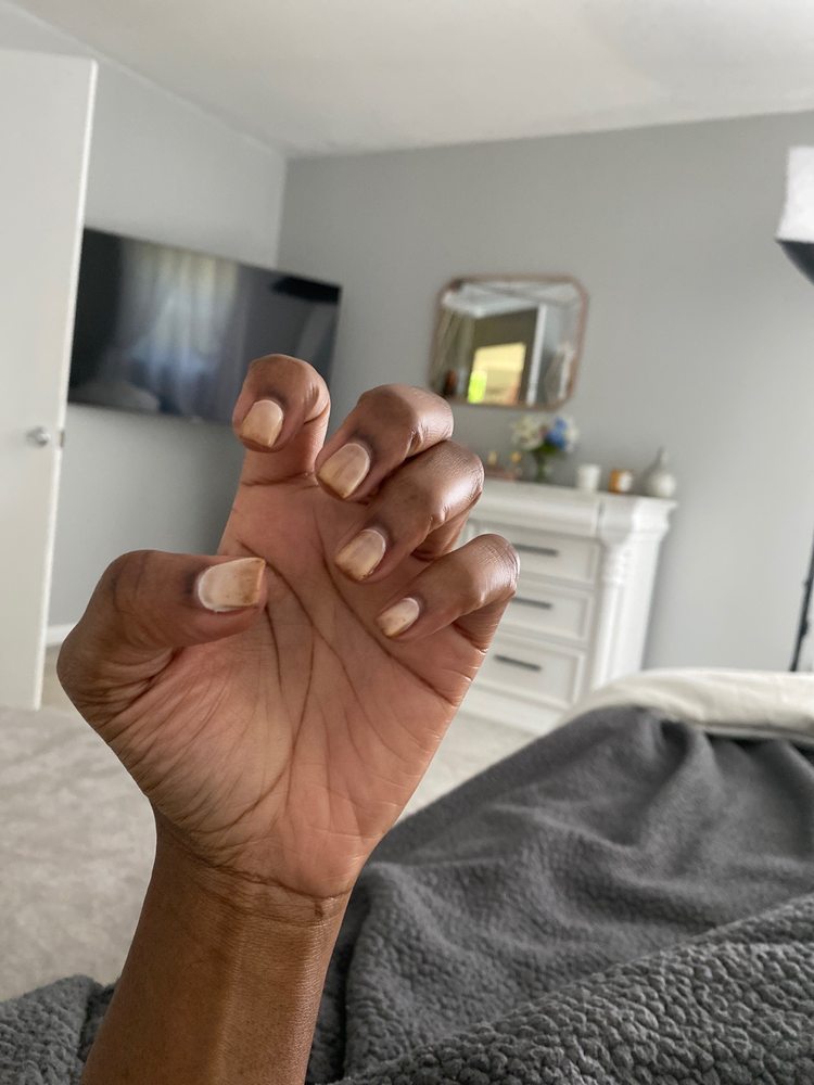 EAST HAMPTON NAILS & SPA Updated July 2024 29 E High St, East