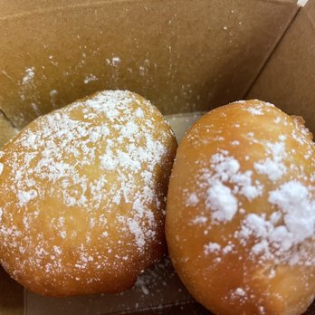 AwesomeYO's Kitchen - Nutella beignet - Bakeries Near Me AwesomeYO's Kitchen - Nutella beignet - Bakeries Near Me