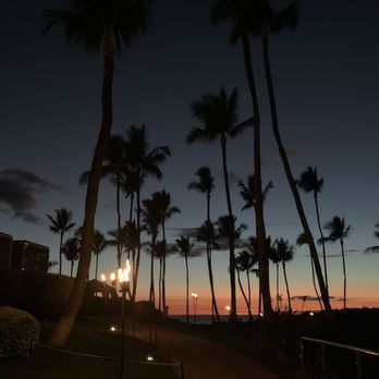 Grand Wailea, A Waldorf Astoria Resort - Sunset at the Waldorf Astoria - Hotels Near Me - Wailea, Hawaii