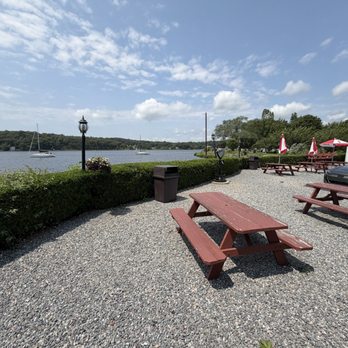 Sea View Snack Bar - Seafood Near Me - Mystic, Connecticut