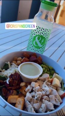 Crisp and Green by null