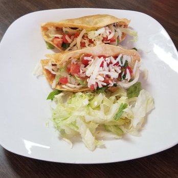 Gaetas Taqueria - a plate of food on a table - Mexican Near Me - Gilroy, California Gaetas Taqueria - a plate of food on a table - Mexican Near Me - Gilroy, California