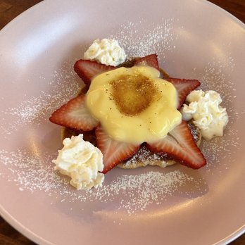 Sweet Mong - Custard brûlée croffle. - Coffee & Tea Near Me - Las Vegas, Nevada Sweet Mong - Custard brûlée croffle. - Coffee & Tea Near Me - Las Vegas, Nevada