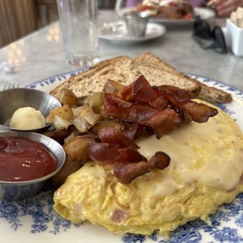 Orange Blossom - Orange Blossom Omelet - Breakfast & Brunch Near Me - Miami Beach, Florida Orange Blossom - Orange Blossom Omelet - Breakfast & Brunch Near Me - Miami Beach, Florida
