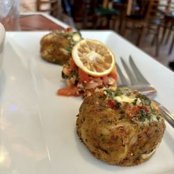 TradeWinds Italian Restaurant - Crab cakes