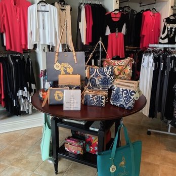 Beach Daisy - Spartina beautiful bags and jewelry! - Women's Clothing Near Me - Marco Island, Florida