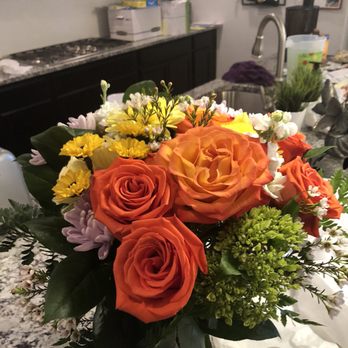Vickies Flowers - Florists Near Me - Brighton, Colorado