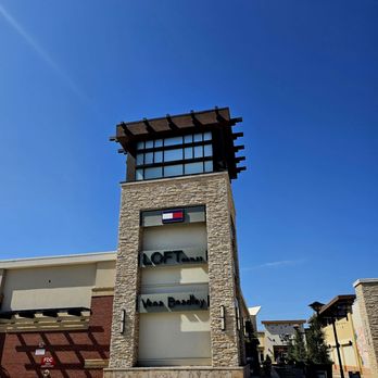 Tanger Outlets Fort Worth - Outlet Stores Near Me - Fort Worth, Texas