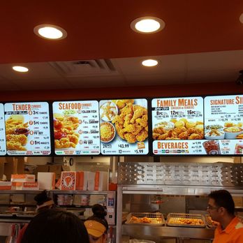 Popeyes Louisiana Kitchen - Menu board. - Fast Food Near Me - Syracuse, New York Popeyes Louisiana Kitchen - Menu board. - Fast Food Near Me - Syracuse, New York
