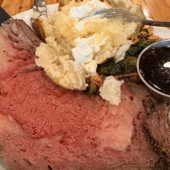 The Bear Den Restaurant & Bar - Prime rib - Bars Near Me - Daniel, Wyoming