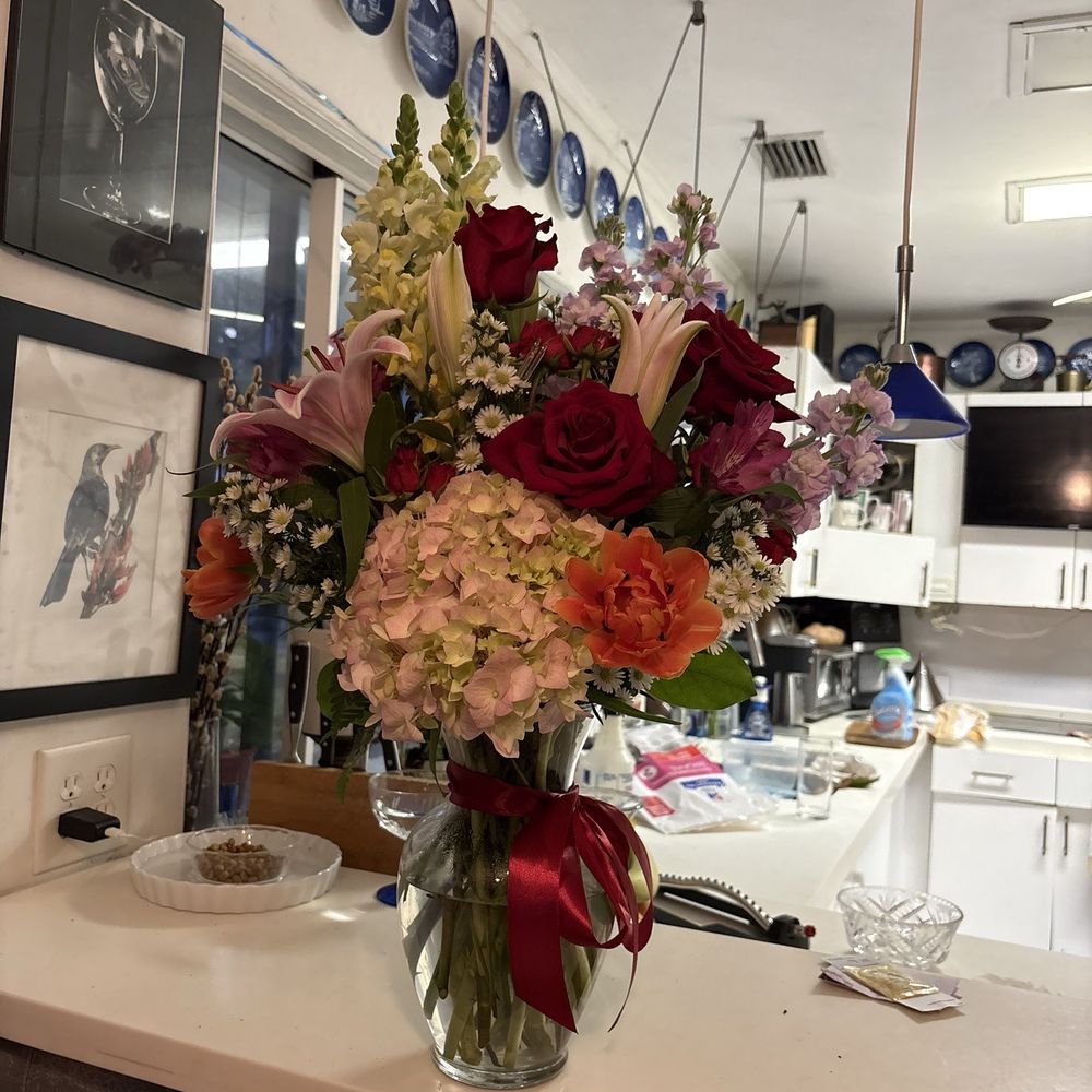 Flower Kingdom - Designers choice - Florists Near Me - Palm Beach Gardens, Florida
