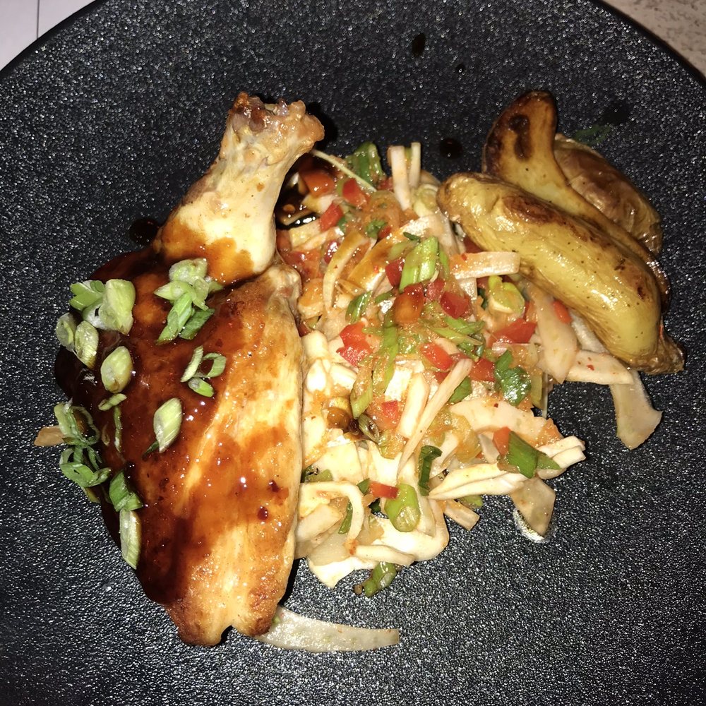 s o m e w h e r e dine bar - Organic chicken, fennel / apple salad, and "fingerling potatoes" (literally 1 and a half fingerlings) - Japanese Near Me - Ottawa, Ontario s o m e w h e r e dine bar - Organic chicken, fennel / apple salad, and "fingerling potatoes" (literally 1 and a half fingerlings) - Japanese Near Me - Ottawa, Ontario