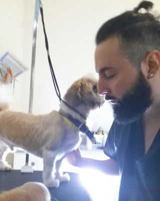 Carol's Pet Center by null