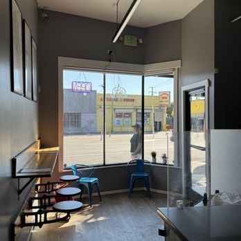 Smash Brothers - inside - Halal Near Me - Oakland, California Smash Brothers - inside - Halal Near Me - Oakland, California
