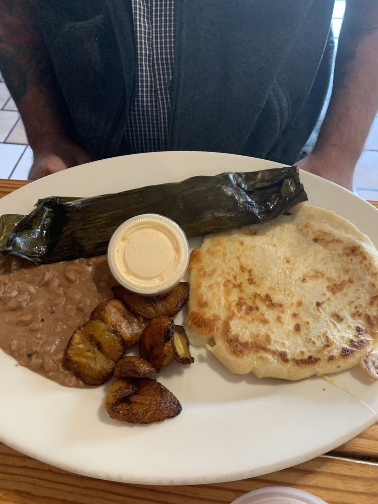 El Pulgarcito Restaurant 2