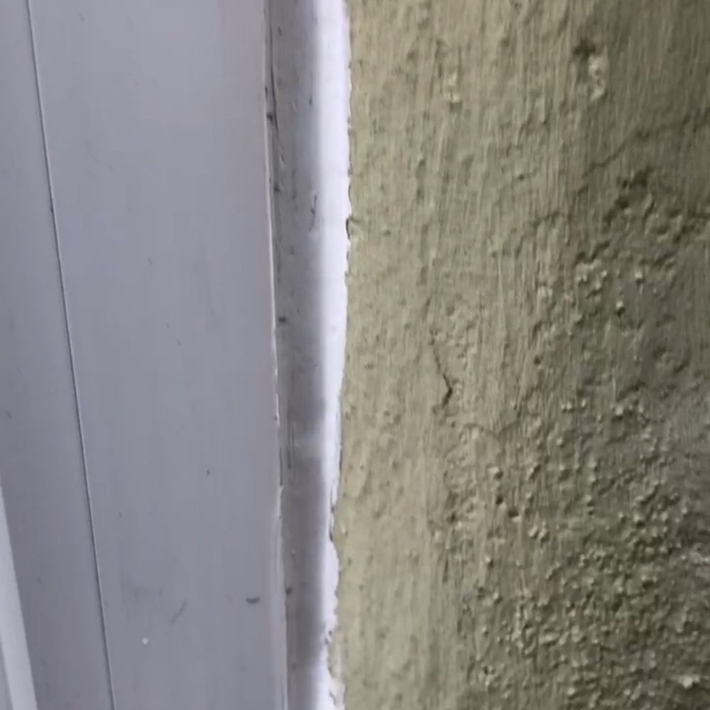 CCI Construction - Too much of the vinyl trim was cut off resulting in uneven and excess Caulk. - General Contractors Near Me - San Jose, California CCI Construction - Too much of the vinyl trim was cut off resulting in uneven and excess Caulk. - General Contractors Near Me - San Jose, California