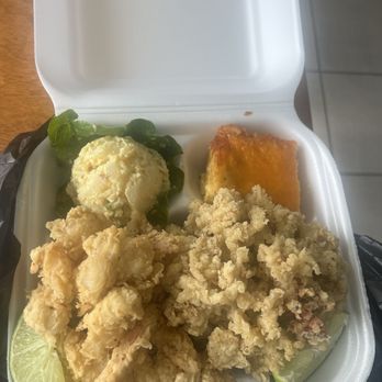 Dwikey's Souse House - Shrimp and conch plate - Caribbean Near Me - Pembroke Pines, Florida