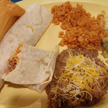 El Tapatio Restaurant - Tinga (?) combo meal with an added tamale - Mexican Near Me - Muskegon, Michigan El Tapatio Restaurant - Tinga (?) combo meal with an added tamale - Mexican Near Me - Muskegon, Michigan