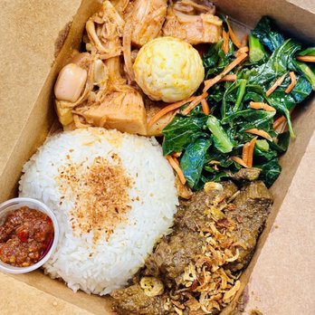 Rasa Rasa - Beef Rendang Rice Platter - Food Trucks Near Me - San Francisco, California Rasa Rasa - Beef Rendang Rice Platter - Food Trucks Near Me - San Francisco, California