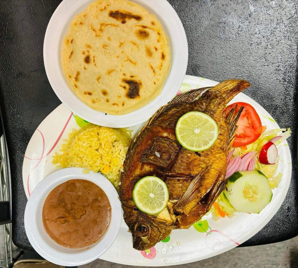 Pupuseria Salvadoreña Andrades