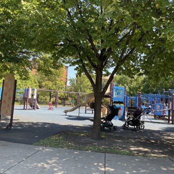 Ping Tom Memorial Park - Parks Near Me - Chicago, Illinois