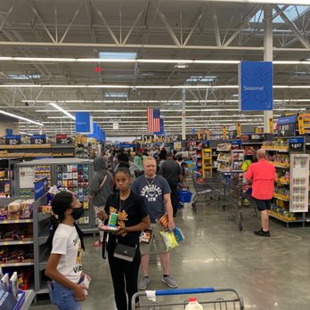 Walmart Supercenter - THE LINE!!!! Which meets the OTHER LINE AROUND THE STORE IN THE MIDDLE - Grocery Near Me - Jacksonville, Florida Walmart Supercenter - THE LINE!!!! Which meets the OTHER LINE AROUND THE STORE IN THE MIDDLE - Grocery Near Me - Jacksonville, Florida