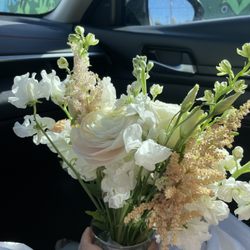 Lulu's Lei & Bouquet - They fixed the bouquet - looks much better!
