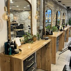 Moda Salon - Salon space