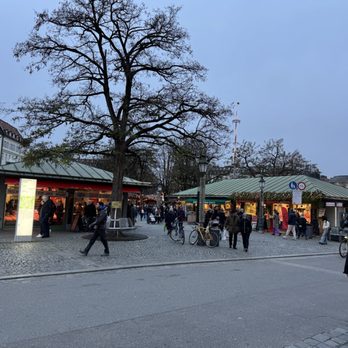 Viktualienmarkt - Here - Landmarks & Historical Buildings Near Me - Munich, BY Viktualienmarkt - Here - Landmarks & Historical Buildings Near Me - Munich, BY