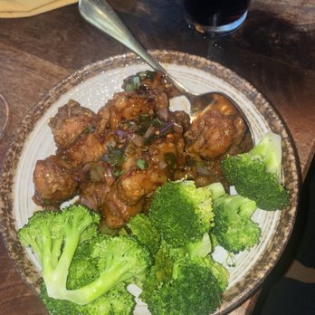 Jade Eatery & Lounge - General Tsos Chicken - Asian Fusion Near Me - Hicksville, New York Jade Eatery & Lounge - General Tsos Chicken - Asian Fusion Near Me - Hicksville, New York