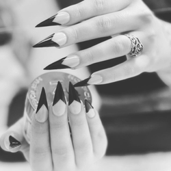 Nails With Hannah