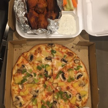 Jack Loves Pizza - 10" Pizza w/ Pineapple, Mushroom, and Green Pepper toppings and 6 Piece Hot Wings - Pizza Near Me - Tujunga, California Jack Loves Pizza - 10" Pizza w/ Pineapple, Mushroom, and Green Pepper toppings and 6 Piece Hot Wings - Pizza Near Me - Tujunga, California