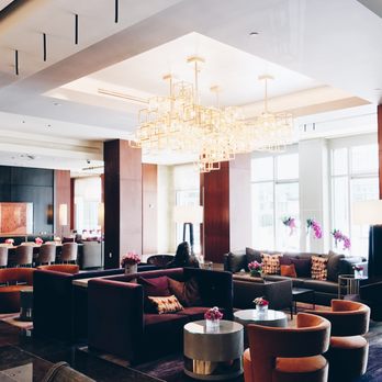 esc - Wine Bars Near Me - East Palo Alto, California