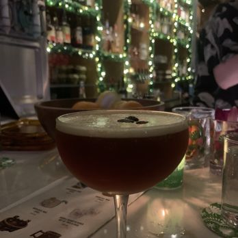 The Emerald Lounge - Cocktail Bars Near Me - Richmond, Virginia