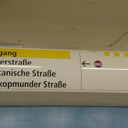 U-Bhf. Afrikanische Straße