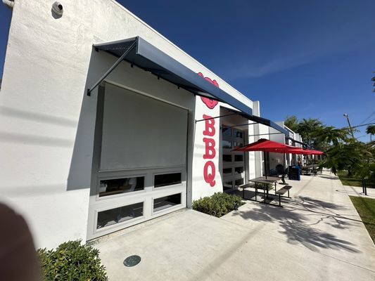 Pig Beach BBQ Palm Beach by null