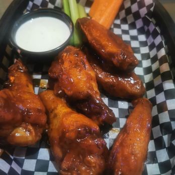 Fat Tuesday - Tempe - Bourbon BBQ Wings - Cocktail Bars Near Me - Tempe, Arizona Fat Tuesday - Tempe - Bourbon BBQ Wings - Cocktail Bars Near Me - Tempe, Arizona