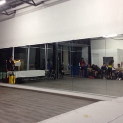 Latin Madness - En el social de la pre-inauguración para los bailarines y estudiantes.