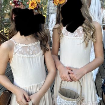 Cedarhouse Flowers - Fresh flower crowns for the flower girls - Florists Near Me - Seattle, Washington Cedarhouse Flowers - Fresh flower crowns for the flower girls - Florists Near Me - Seattle, Washington