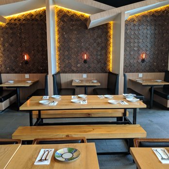 Petit Potato - Booth tables - Taiwanese Near Me - Toronto, Ontario