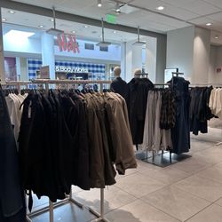 H&M - Inside