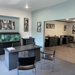Custom Tattoo - Reception and tattoo area.