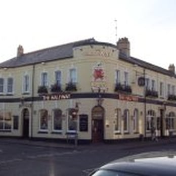 The Halfway - Official Website Picture - Pubs Near Me - Cardiff, CRF