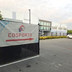 Cosports - Plenty of parking available