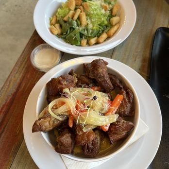 La Casita de Aguada - Side of Ceasar salad, Mofongo con masita de carne frita con mojo de ajo - Vacation Rentals Near Me