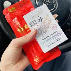 Off The Charts - Plug n play disposable - designer distillate, sour apple flavor - hybrid