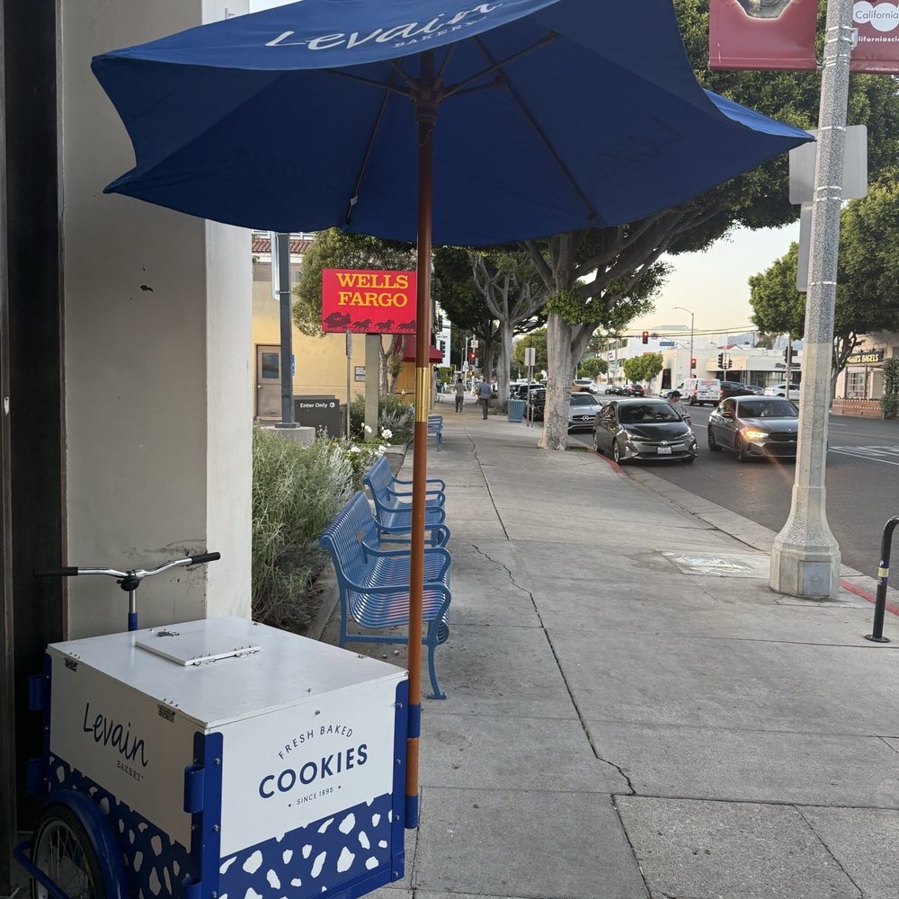 Levain Bakery - Bakeries Near Me - Los Angeles, California Levain Bakery - Bakeries Near Me - Los Angeles, California