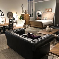 HOM Furniture